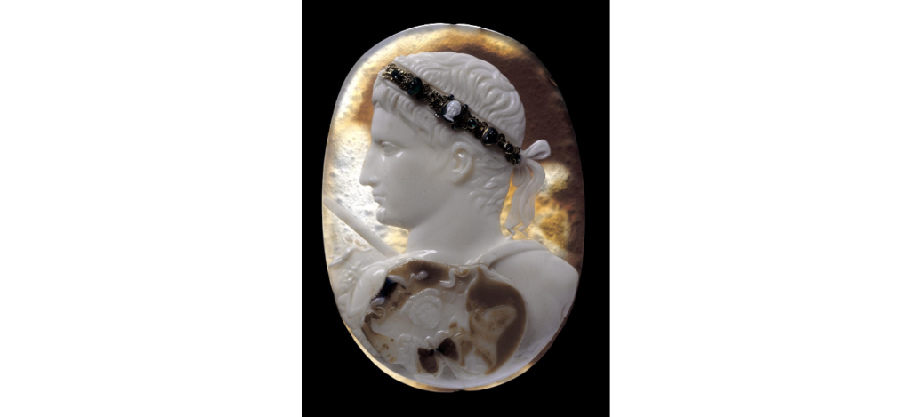 Sardonice, ritratto di Augusto indossando l'egidia di Minerva